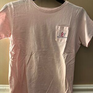 Vineyard Vines Size Xl Women cut Color pink with breast cancer symbol on back